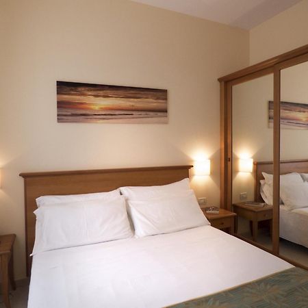 Hotel Tirreno Parghelia Exteriér fotografie