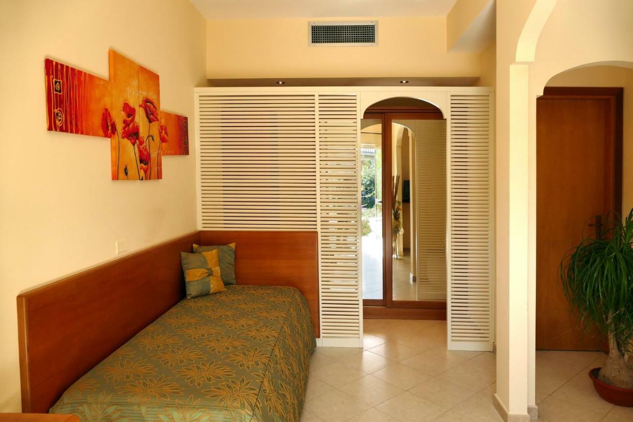 Hotel Tirreno Parghelia Exteriér fotografie